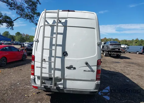 2014 Mercedes-Benz Sprinter 2500 Normal Roof из США, поврежденный, VIN WD3PE7CC0E5856367